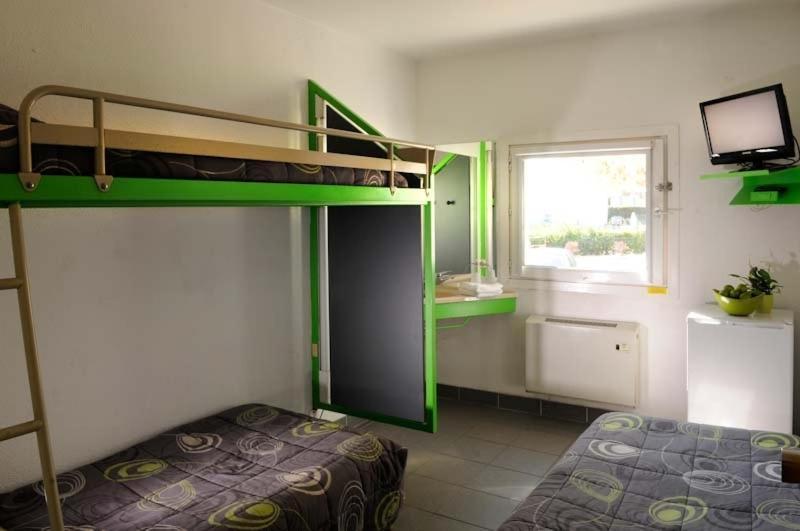 Lemon Hotel Le Coteau Zimmer foto