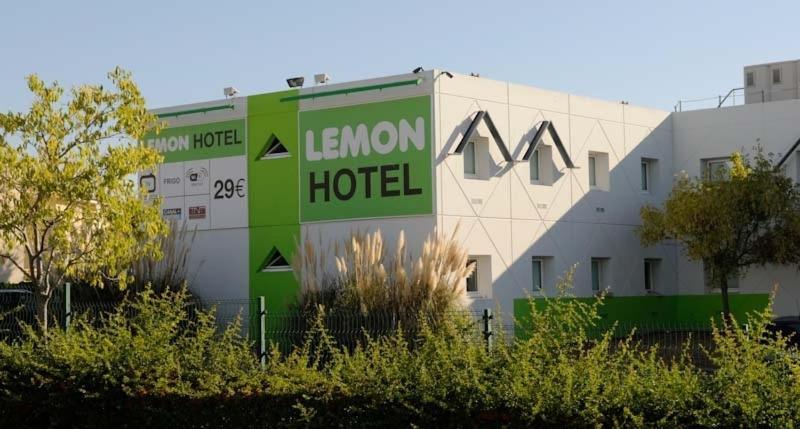 Lemon Hotel Le Coteau Exterior foto