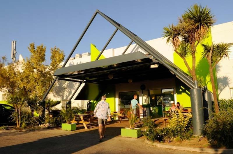 Lemon Hotel Le Coteau Exterior foto